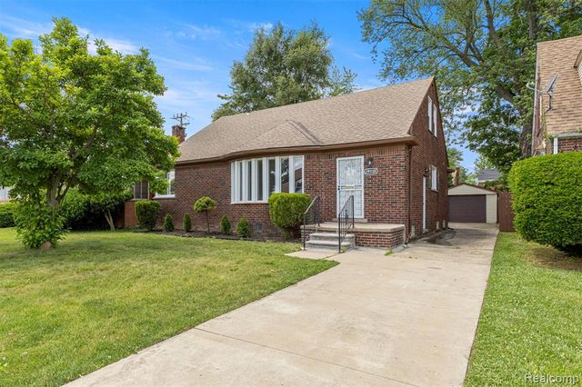 19139 Lauder Street, Detroit, MI 48235