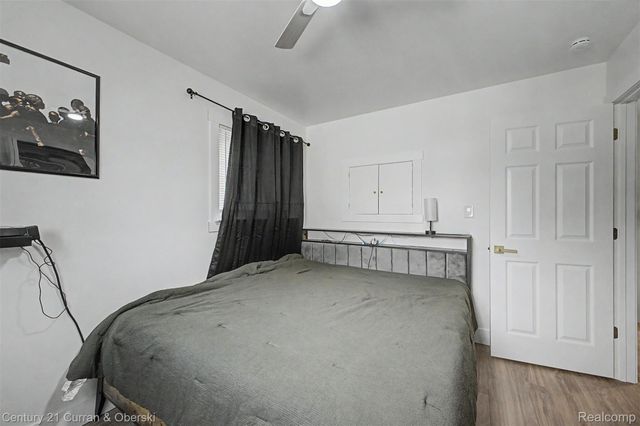 33223 Lynx Street, Westland, MI 48185