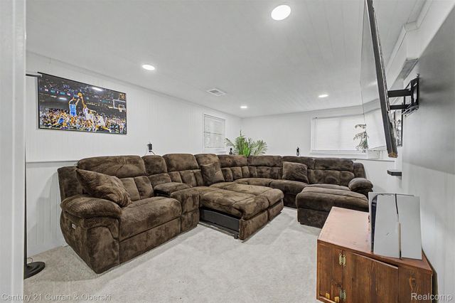 33223 Lynx Street, Westland, MI 48185