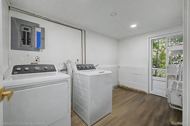 33223 Lynx Street, Westland, MI 48185