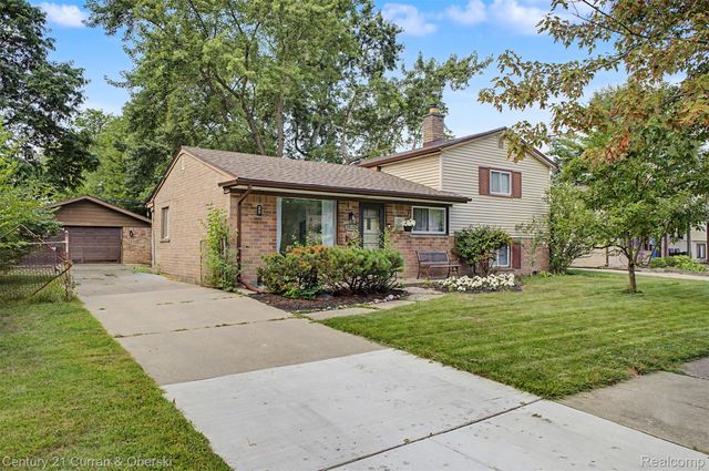 33223 Lynx Street, Westland, MI 48185
