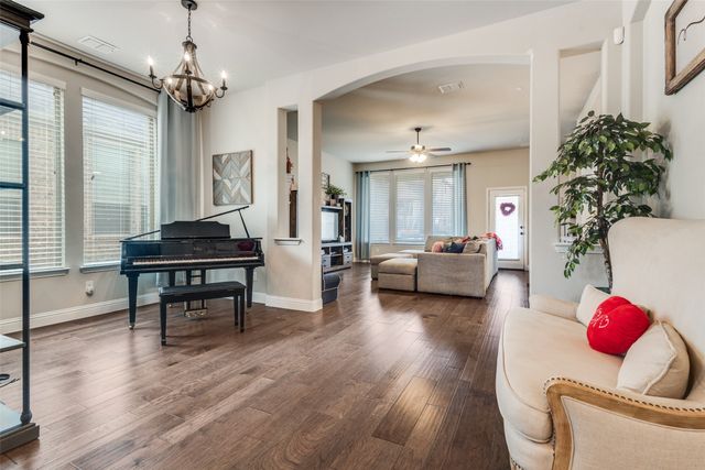 14733 Cedar Flat Way, Roanoke, TX 76262