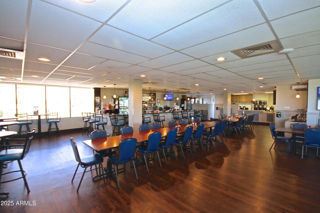 6973 S Oakmont Drive, Chandler, AZ 85249