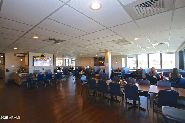 6973 S Oakmont Drive, Chandler, AZ 85249