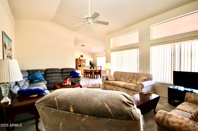 6973 S Oakmont Drive, Chandler, AZ 85249