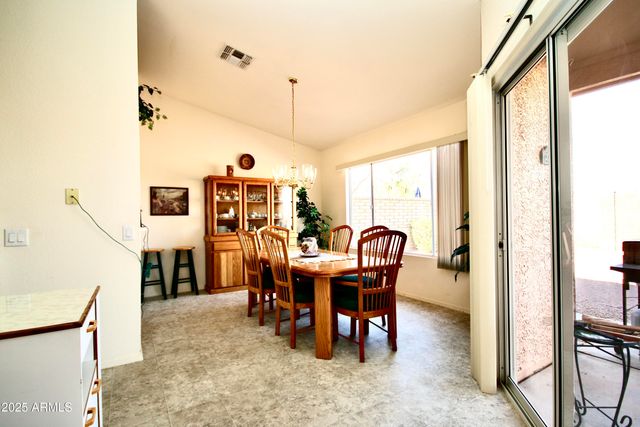 6973 S Oakmont Drive, Chandler, AZ 85249