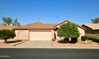 6973 S Oakmont Drive, Chandler, AZ 85249