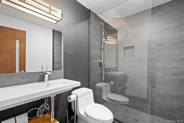 23 Scrimshaw Lane, Amagansett, NY 11930