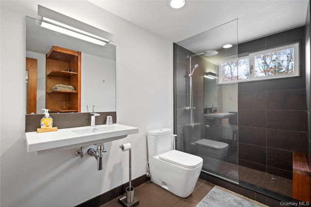 23 Scrimshaw Lane, Amagansett, NY 11930