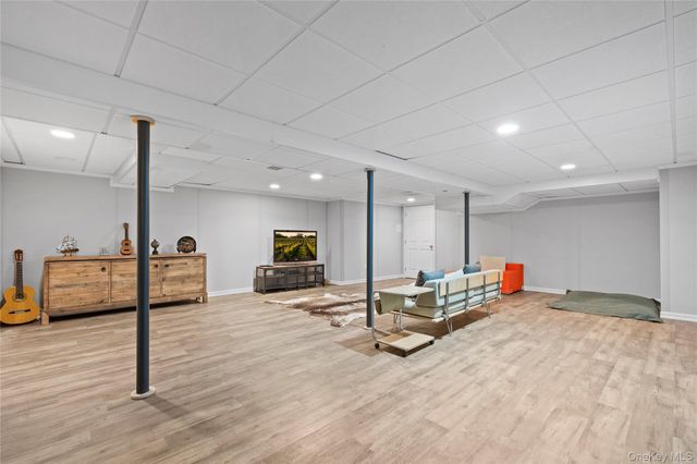 23 Scrimshaw Lane, Amagansett, NY 11930