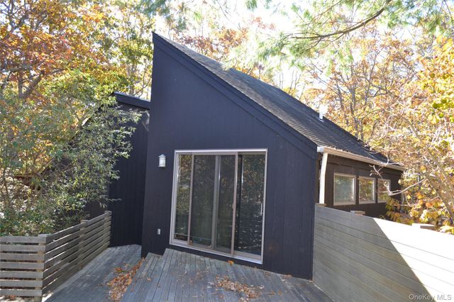 23 Scrimshaw Lane, Amagansett, NY 11930