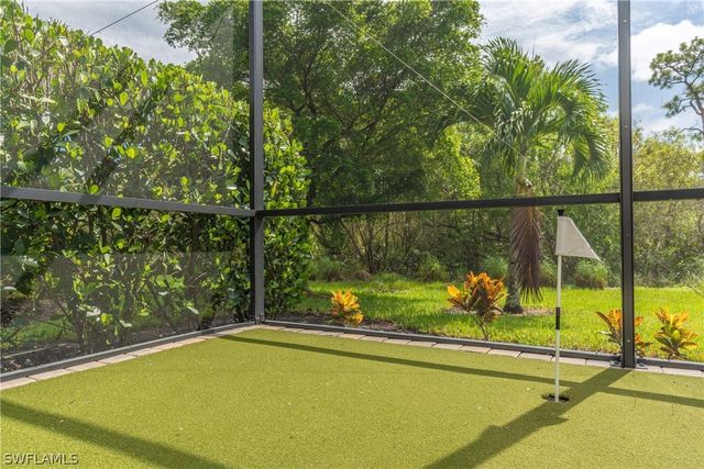 1588 Vizcaya LN, Naples, FL 34113