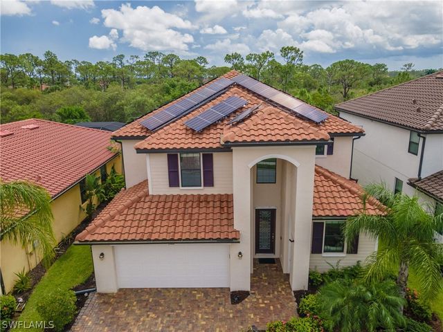 1588 Vizcaya LN, Naples, FL 34113