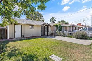 13919 Highway Avenue, Armona, CA 93202