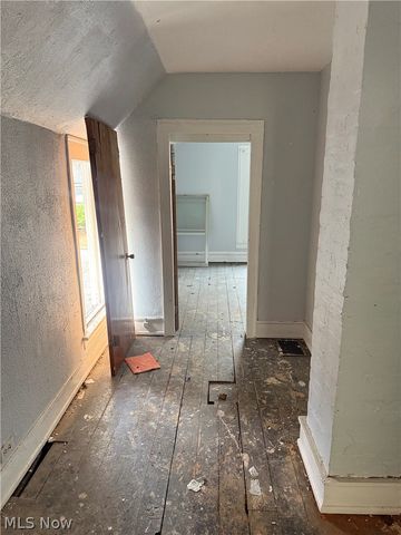 885 E 149th Street, Cleveland, OH 44110