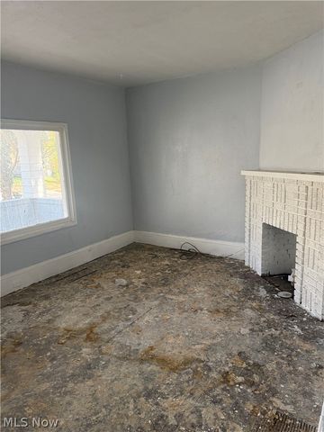 885 E 149th Street, Cleveland, OH 44110