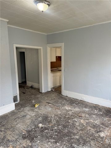 885 E 149th Street, Cleveland, OH 44110