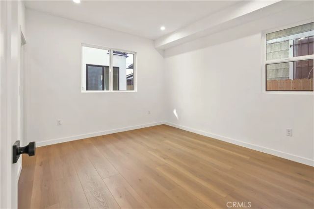 1733 S New Hampshire Ave, Los Angeles, CA 90006