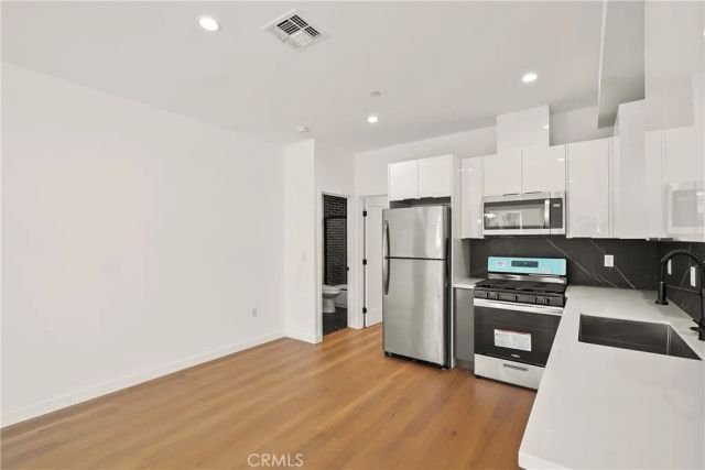 1733 S New Hampshire Ave, Los Angeles, CA 90006