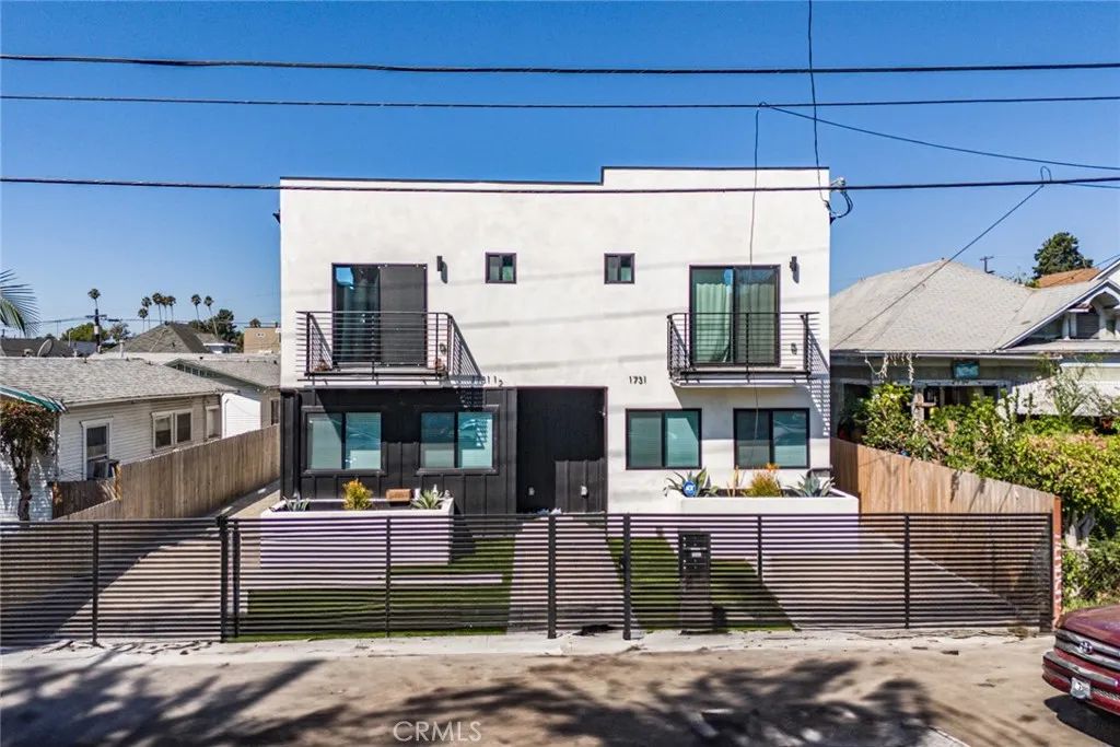 1733 S New Hampshire Ave, Los Angeles, CA 90006