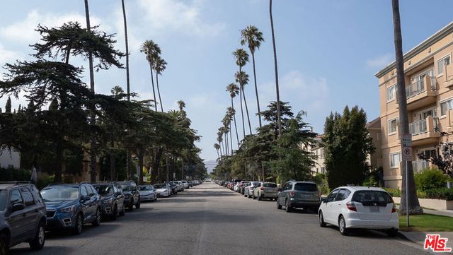 943 12th Street 7, Santa Monica, CA 90403