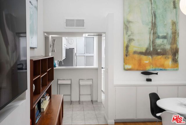 943 12th Street 7, Santa Monica, CA 90403