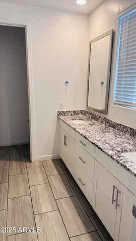 9118 W SELLS Drive, Phoenix, AZ 85037