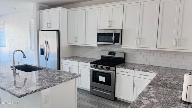 9118 W SELLS Drive, Phoenix, AZ 85037