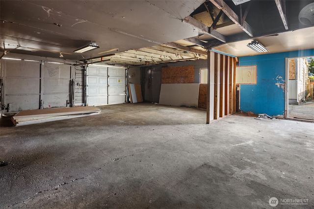 1215 Madison Street, Everett, WA 98203