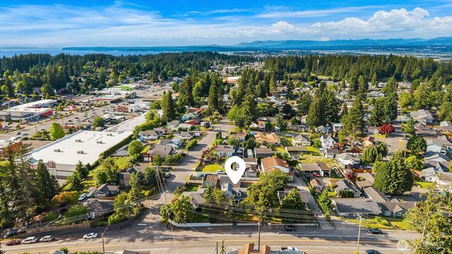 1215 Madison Street, Everett, WA 98203