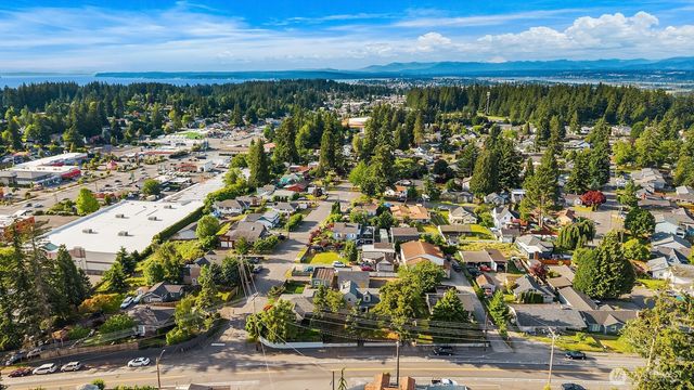 1215 Madison Street, Everett, WA 98203
