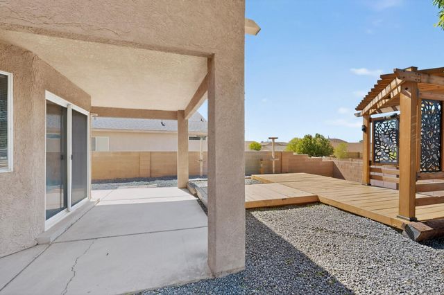 724 Playful Meadows Circle NE, Rio Rancho, NM 87144