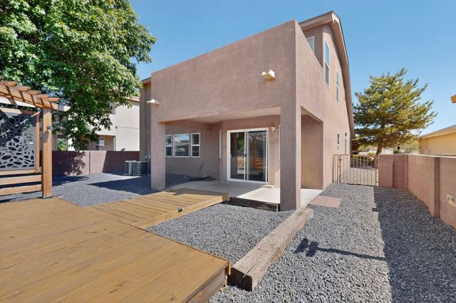 724 Playful Meadows Circle NE, Rio Rancho, NM 87144
