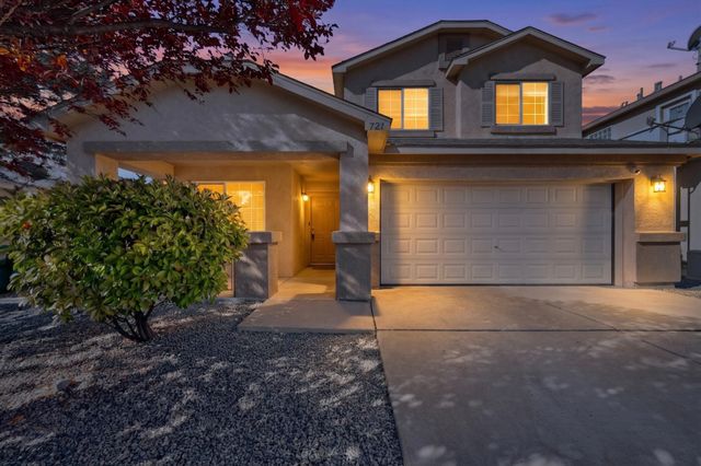 724 Playful Meadows Circle NE, Rio Rancho, NM 87144