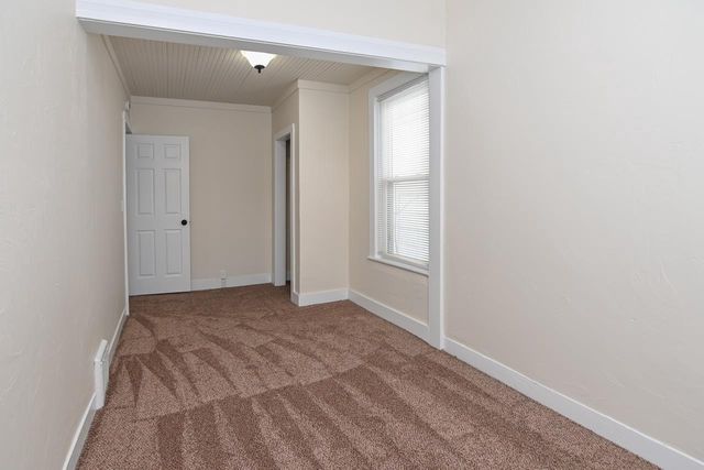 525 SCHOOL AVENUE, Oshkosh, WI 54901