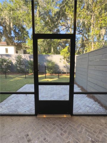 193 Fifty Oaks Lane, St Simons Island, GA 31522