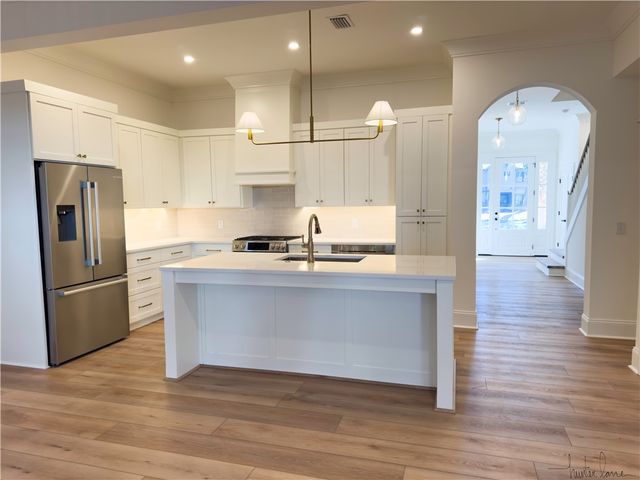 193 Fifty Oaks Lane, St Simons Island, GA 31522