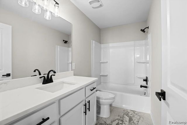 20533 Angling Road, Livonia, MI 48152