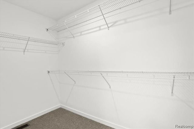 20533 Angling Road, Livonia, MI 48152