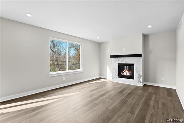 20533 Angling Road, Livonia, MI 48152