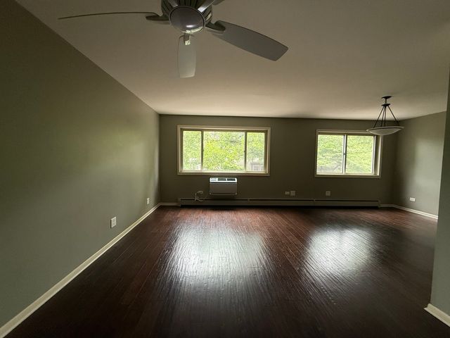 950 Washington Boulevard 103, Oak Park, IL 60302