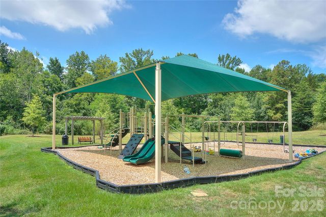 10102 Roosevelt Drive, Huntersville, NC 28078