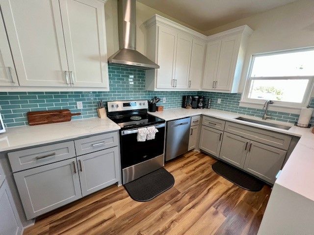 2110 S Young St, Rockport, TX 78382