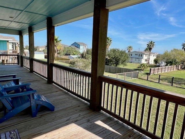 2110 S Young St, Rockport, TX 78382