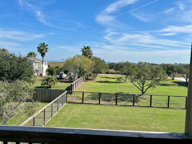 2110 S Young St, Rockport, TX 78382