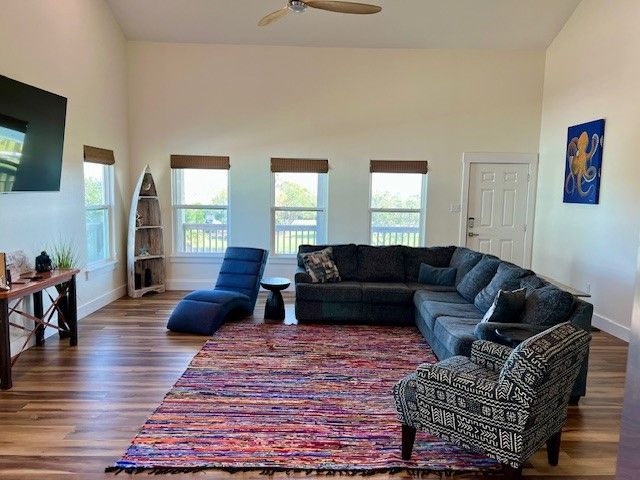 2110 S Young St, Rockport, TX 78382