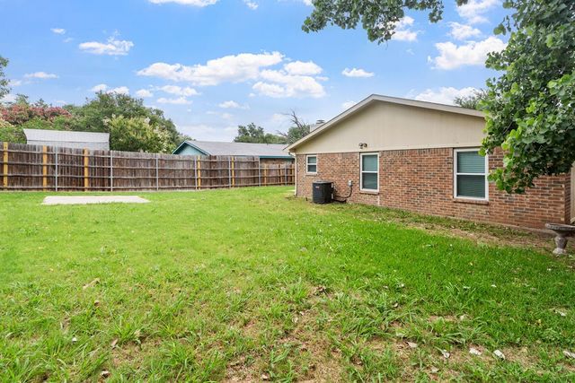 4229 Shagbark Street, Fort Worth, TX 76137