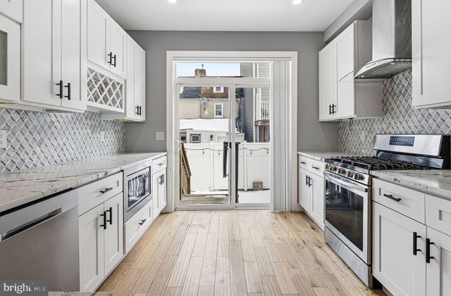 1135 E BERKS ST, Philadelphia, PA 19125