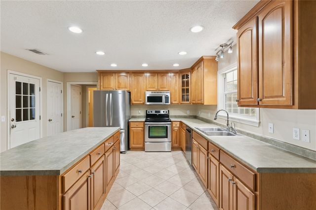 106 Buntin Street, Woodbine, GA 31569