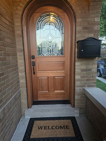 9709 S Leavitt Street, Chicago, IL 60643